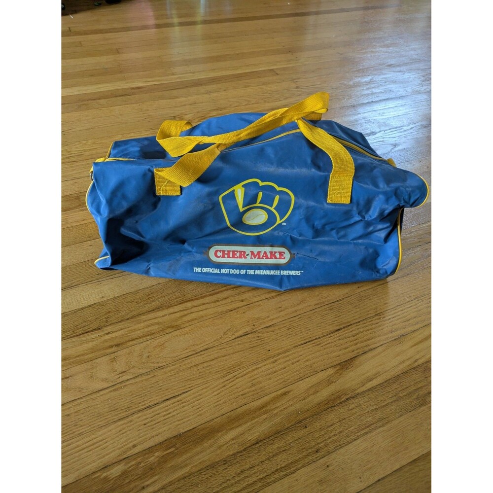 Vtg Milwaukee Brewers 90s MLB baseball Souvenir Duffel Bag Tote, Cher make